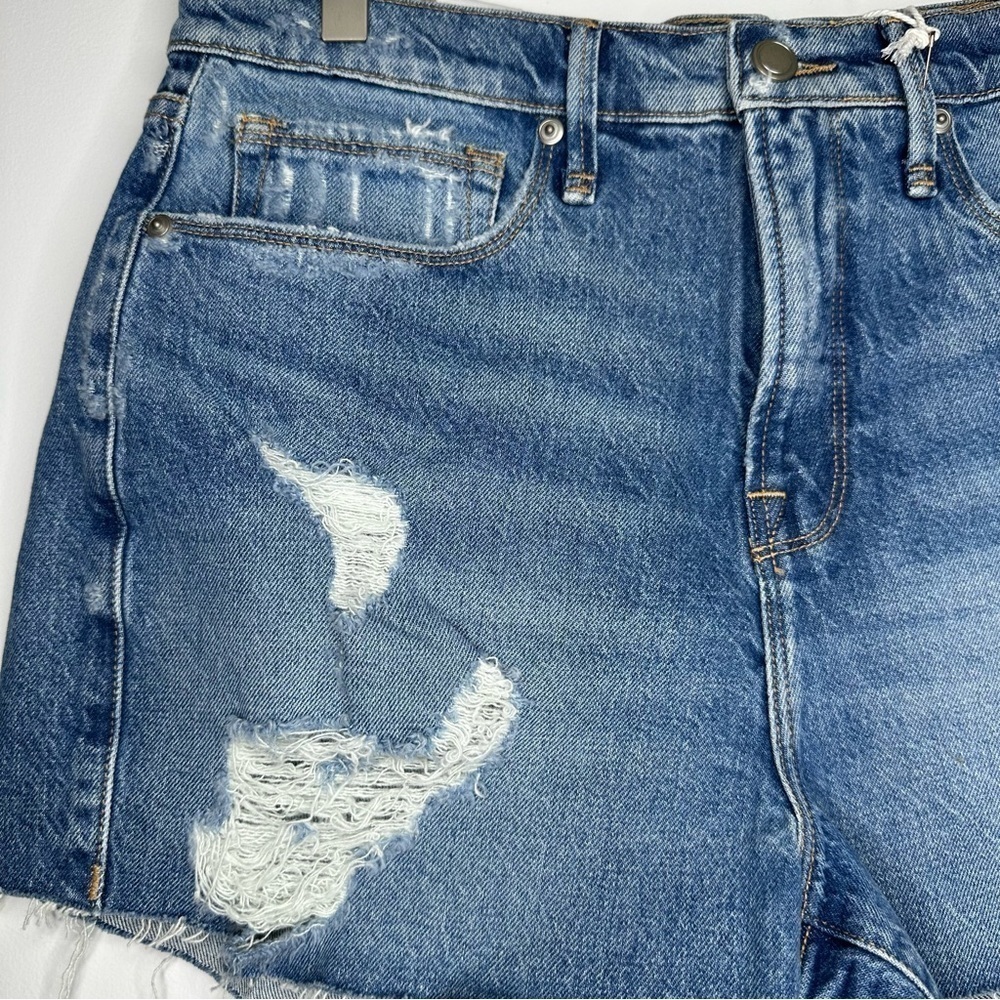 NWT Good American denim cutoff Jean Shorts Size 10/30 - Picture 4 of 15